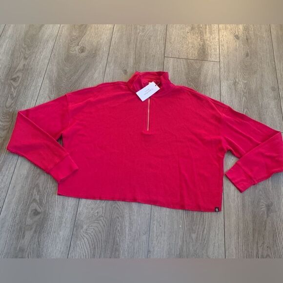 Calvin Klein long sleeve crop top - Picture 1 of 3